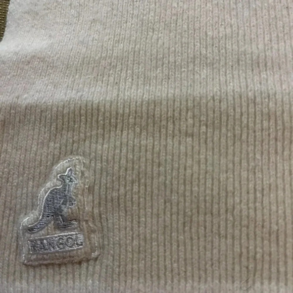 Kangol Womens Knit 💯 Wool  Scarf Wrap Cream Color 10”x41” - Picture 2 of 4